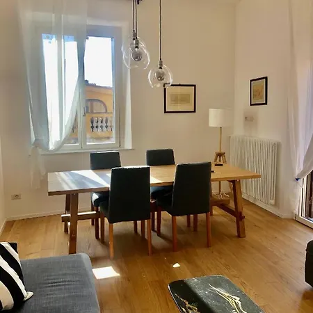 Dieci At Spanish Step - Belsiana Luxury Holiday home Rome
